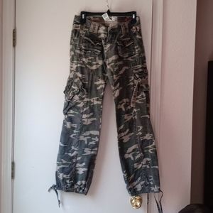 Camo cargo jeans